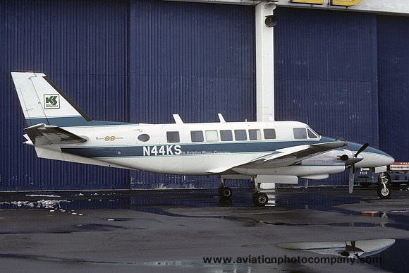 Beech 99 N44KS (1972)