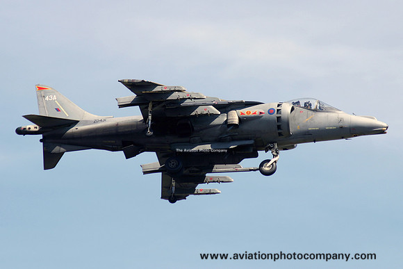 RAF/Royal Navy 800 Squadron BAE Harrier GR.7A ZD431/43A (2006)
