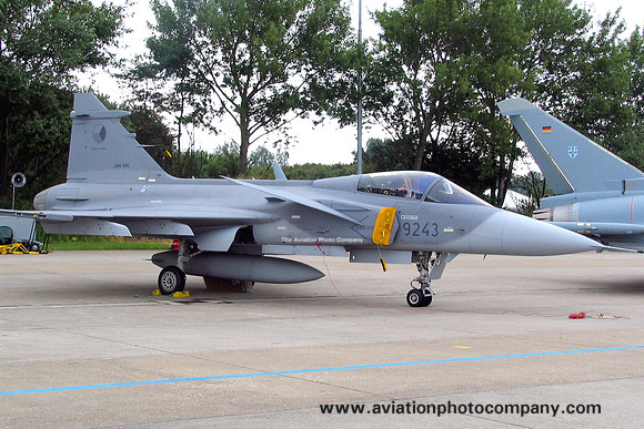 Czech Air Force 211 TL SAAB JAS-39C Gripen 9243 (2006)