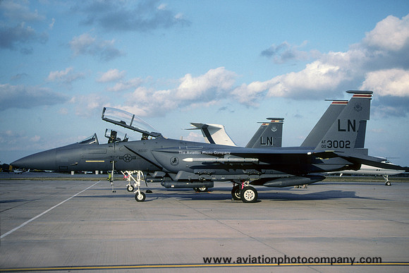 USAF 48th Fighter Wing 494th Fighter Squadron McDonnell Douglas F-15E Strike Eagle 00-3002/LN at RIAT Fairford (2003)