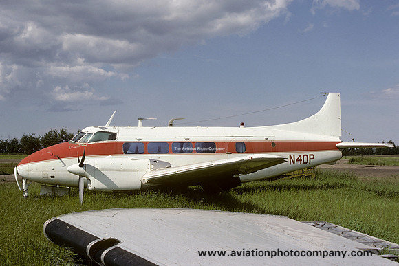 De Havilland Dove 6BA N40P derelict at St Albert (1981)