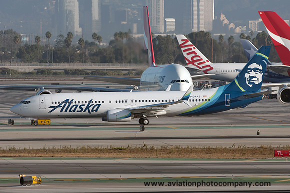 Alaska Airlines Boeing 737-990ER N434AS at Los Angeles IAP (2016)