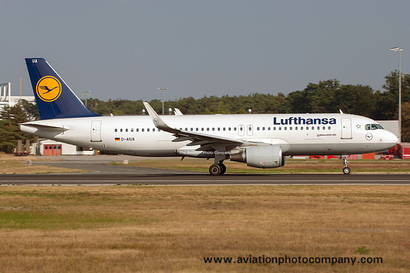 Lufthansa Airbus A320-214 D-AIUA (2016)