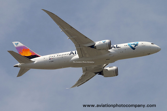Air Austral Boeing 787-8 F-OLRB (2017)