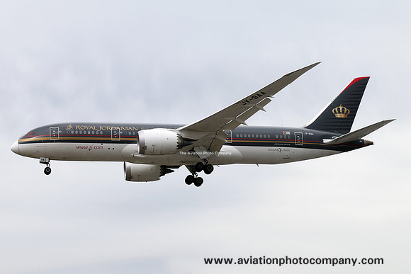 Royal Jordanian Airlines Boeing 787-8 JY-BAA (2015)