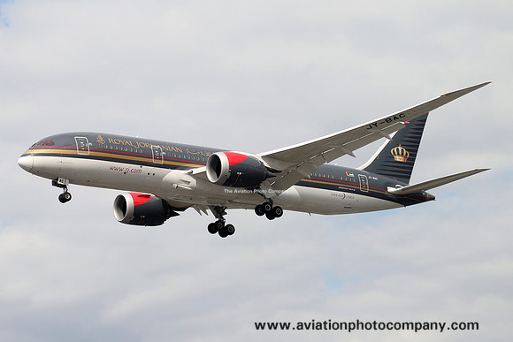 Royal Jordanian Airlines Boeing 787-8 JY-BAC (2015)