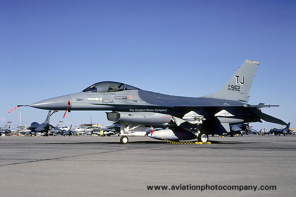 USAF 401st Tactical Fighter Wing 612th Tactical Fighter Squadron GD F-16A Fighting Falcon 82-0962/TJ (1987)