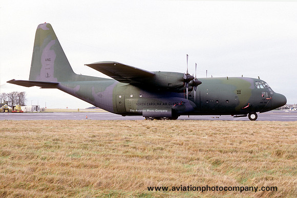 USAF North Carolina Air National Guard 156th Tactical Airlift Squadron Lockheed C-130B Hercules 58-0729 (1988)