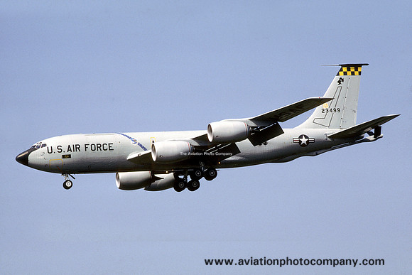 USAF 19th Air Refueling Wing Boeing KC-135R Stratotanker 62-3499 (1987)