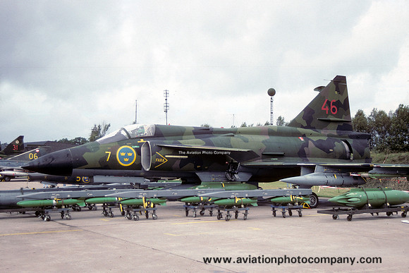 Swedish Air Force F7 SAAB Viggen AJ-37 37046/46 (1990)