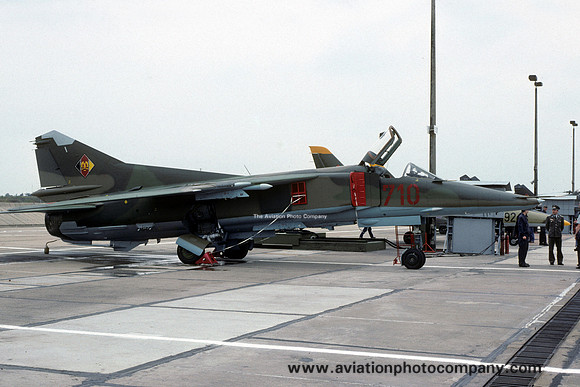 East German Air Force JBG37 Mikoyan MiG-23BN Flogger 710 (1990)