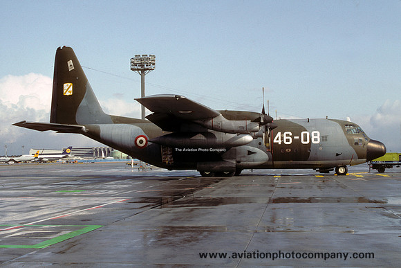 Italian Air Force 46 Stormo Lockheed C-130H Hercules MM61994/46-08 (1990)