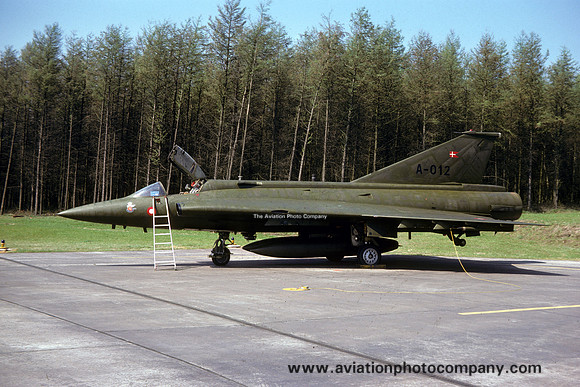 Danish Air Force Esk 725 SAAB Draken F-35 A-012 (1976)