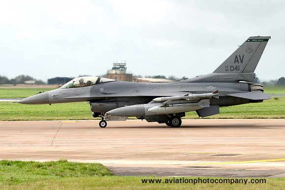 USAF 31st Fighter Wing 555th Fighter Squadron GD F-16C Fighting Falcon 89-2041/AV (2006)
