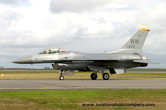 USAF 35th Fighter Wing 14th Fighter Squadron GD F-16C Fighting Falcon 90-0822/WW at the Avalon Air Show (2005)