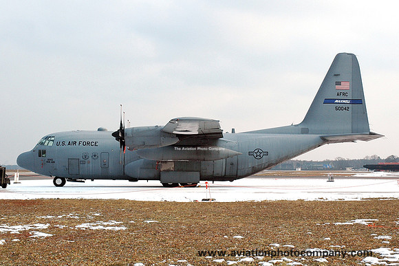 USAF AFRC 357th Airlift Squadron Lockheed C-130H Hercules 85-0042 (2005)