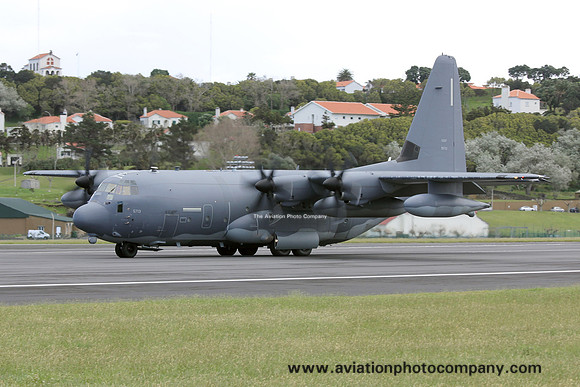 USAF 1st Special Operations Wing 9th Special Operations Squadron Lockheed MC-130J Commando II 09-5713 at Lajes (2017)