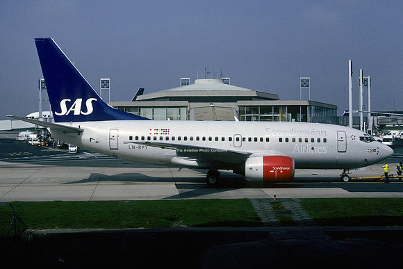SAS Boeing 737-600 LN-RPY (2000)