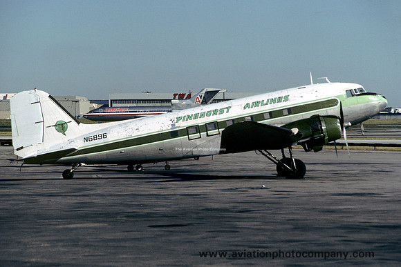 Pinehurst Airlines Douglas C-47 Dakota N6896 (1976)