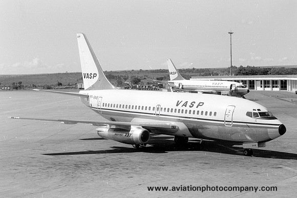 VASP Boeing 737-200 PP-SNB (1975)