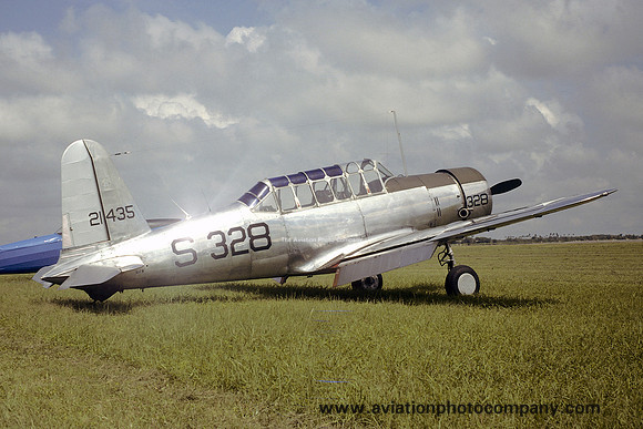 Vultee BT-13A Valiant N11FW (1978)
