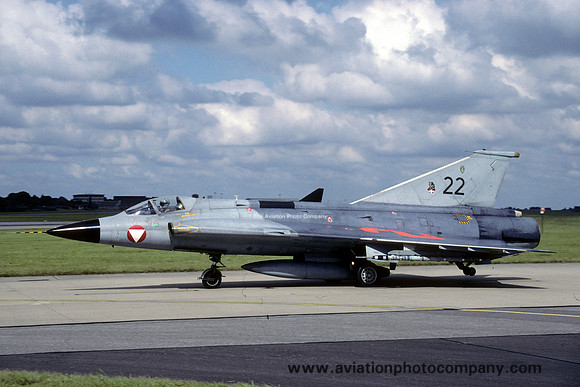 Austrian Air Force SAAB Draken J-35oE 22 at RAF Waddington (2002)