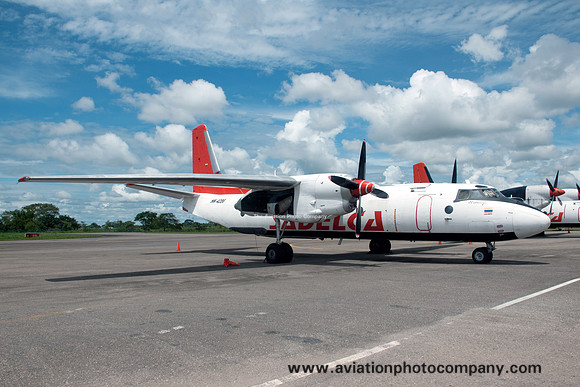 Sadelca Antonov An-26B HK-4356 at Villaviciecio (2013)
