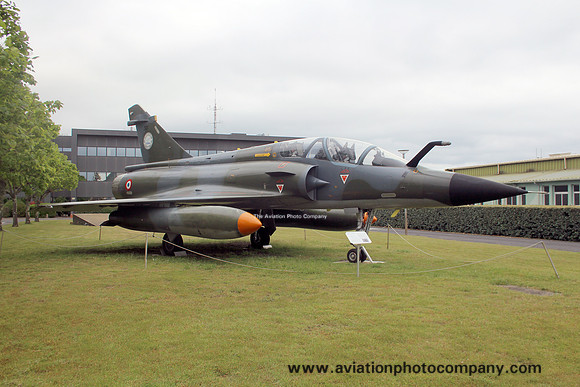 DGA-EV Dassault Mirage 2000N 301 displayed at Cazaux (2024)