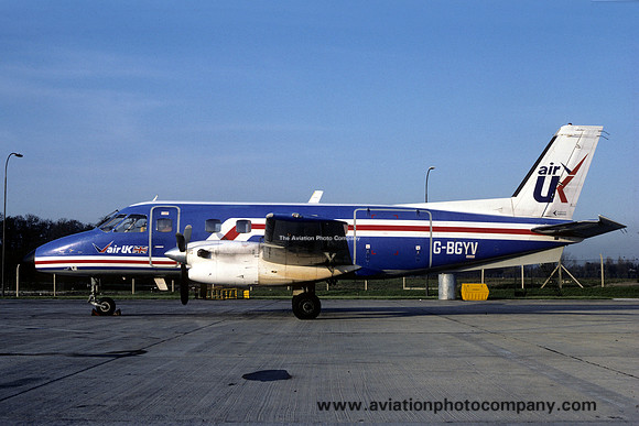 Air UK Embraer Bandeirante G-BGYV (1982)