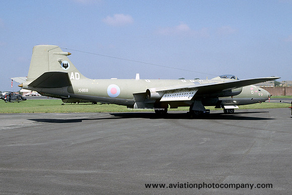 RAF 39 Squadron English Electric Canberra PR.9 XH168/AD (1997)