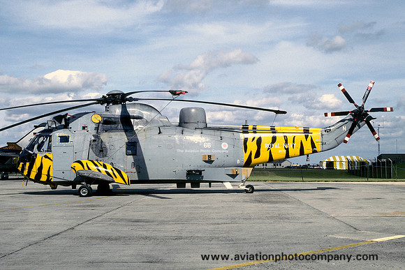 Royal Navy 814 Squadron Westland Sea King HAS.6 XV712/N66 (1997)