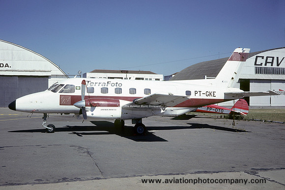 Terra Foto Embraer Bandeirante PT-GKE (1980)