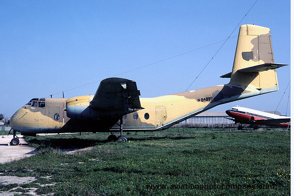 DHC-4 Caribou N84899 at Luqa (1985)