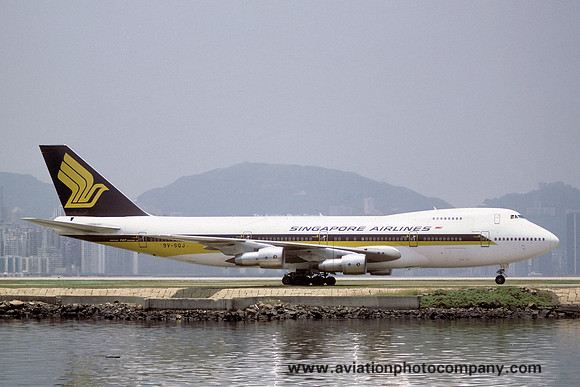 Singapore Airlines Boeing 747-212B 9V-SQJ at Hong Kong Kai Tak (1985)