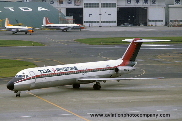 Toa Domestic Airlines Douglas DC-9-41 JA8451 (1984)