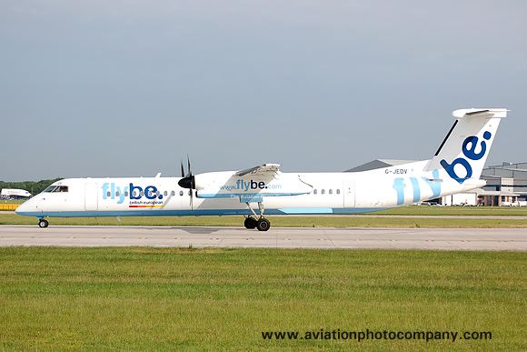 FlyBe DHC-8-402 G-JEDV at Manchester (2006)