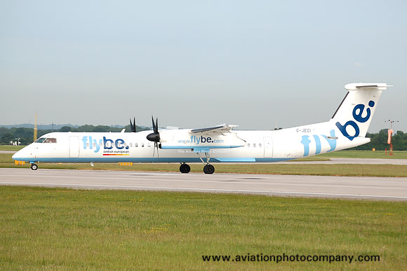 FlyBe DHC-8-402 G-JECI at Manchester (2006)