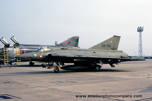 Danish Air Force Esk 729 SAAB Draken RF-35 AR-105 (1973)