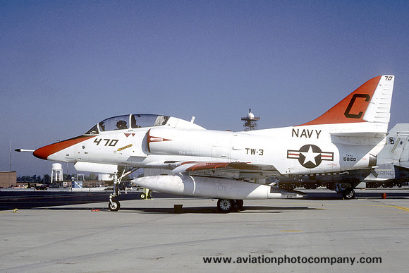 US Navy TW-3 Douglas TA-4J Skyhawk 158100/C-470 (1986)