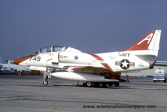 US Navy CTW-1 VT-7 Douglas TA-4J Skyhawk 156912/A-749 (1987)