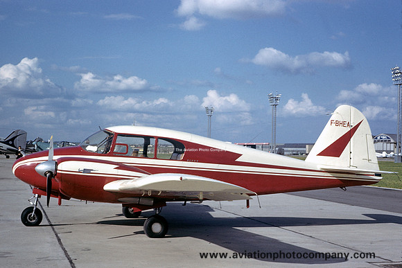 Piper PA-23 Apache F-BHEA (1961)