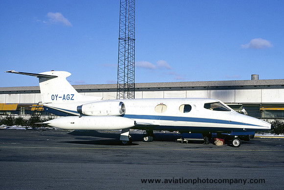 Learjet 24B OY-AGZ
