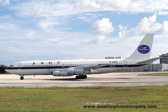 Shanghai Airlines Boeing 707-347C B-2425/N707PD (1985)