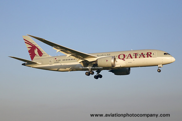 Qatar Airways Boeing 787-8 A7-BCO at Manchester IAP (2017)