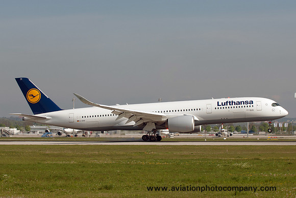 Lufthansa Airbus A350-941 D-AIXA at Munich (2017)