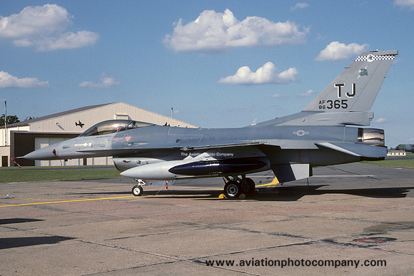 USAF 401st Tactical Fighter Wing GD F-16C Fighting Falcon 86-0365/TJ (1990)
