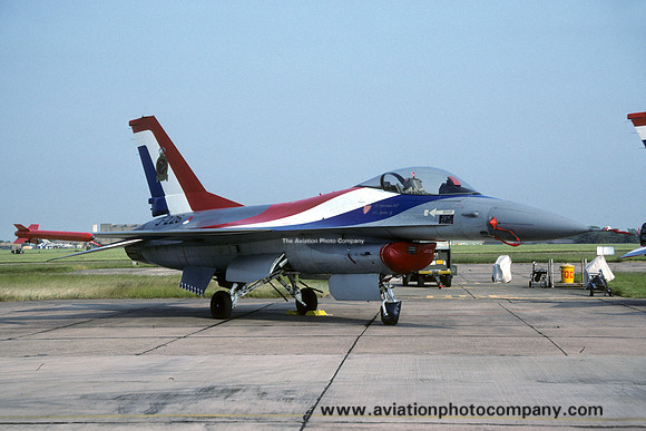 Dutch Air Force 322 Squadron GD F-16A Fighting Falcon J-226 (1991)