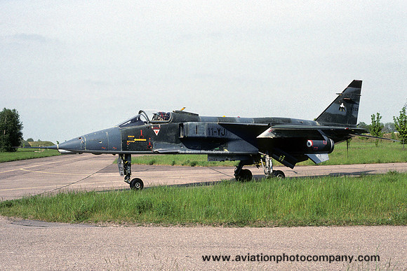 French Air Force EC4/11 Sepecat Jaguar A A129/11-YJ (1991)