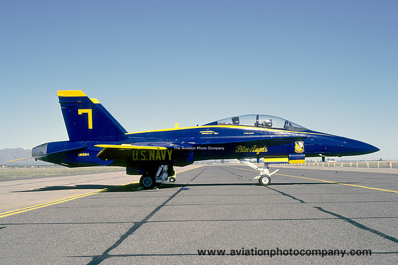 US Navy Blue Angels McDonnell Douglas F/A-18B Hornet 161354/7 (1987)