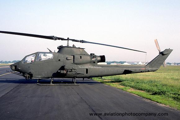 US Army Bell AH-1F Cobra 68-15003 (1988)